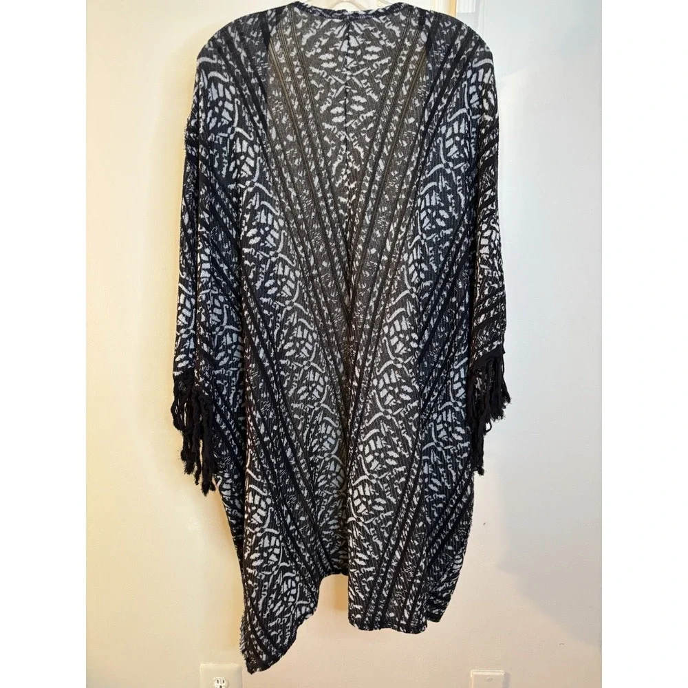 FREE PEOPLE Black Silver Fringe Kimono S Boho Festival‎